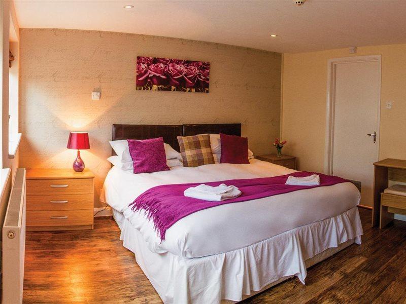 Stay And Relax At The Yew Tree Manuden Exterior photo