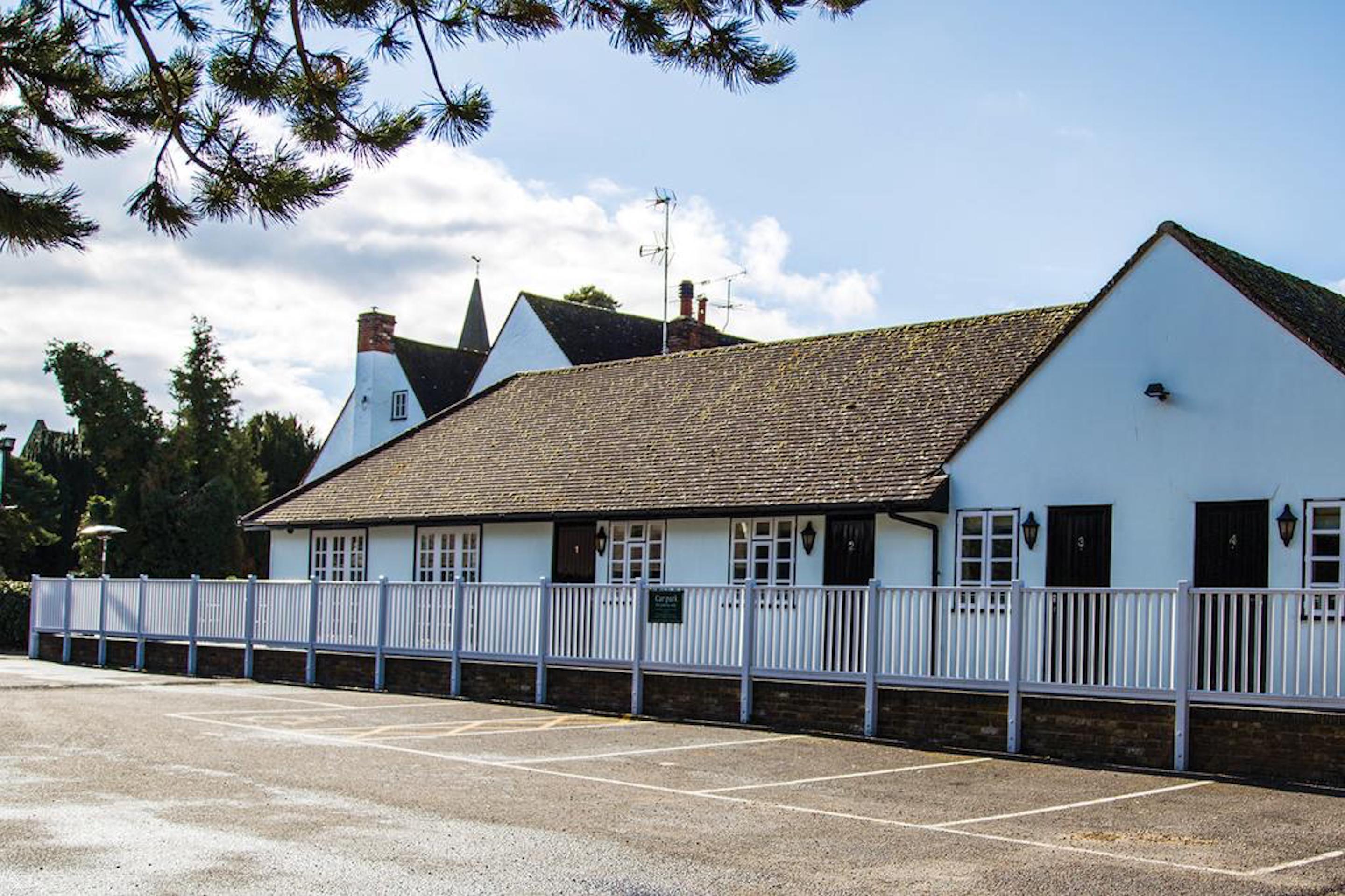 Stay And Relax At The Yew Tree Manuden Exterior photo