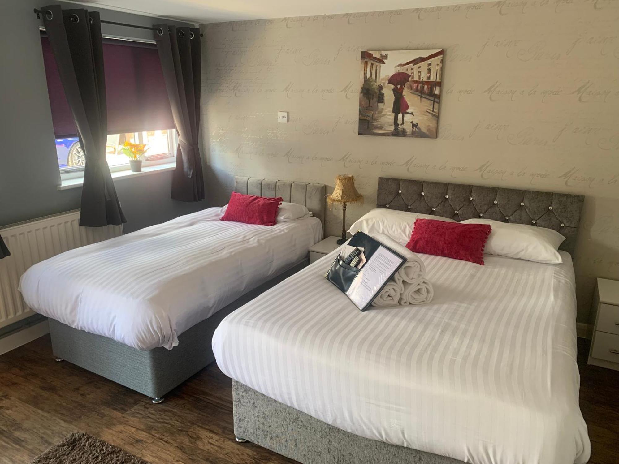 Stay And Relax At The Yew Tree Manuden Exterior photo