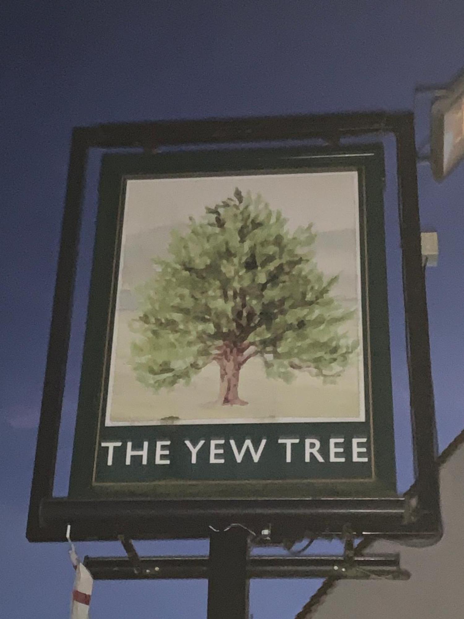 Stay And Relax At The Yew Tree Manuden Exterior photo